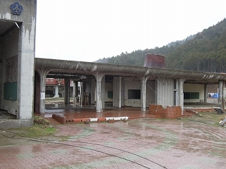 22石巻市立大川小.jpg
